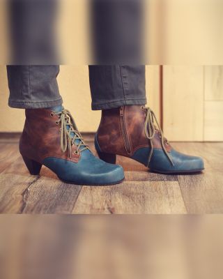 🟤🔵Zvyšujeme level🔵🟤 Tohle byla výzva i pro mě! Poprvé jsme šily na osobním kurzu kotníčkové derby NA PODPATKU! A jo! Jde...