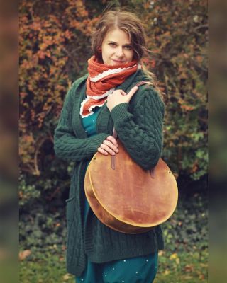 🟤🟠Z této kůže jsem byla dost zklamaná🟠🟤 Čekala jsem totiž žlutou hořčicovou barvu a přišla tato skořicově hnědá... Ležela...